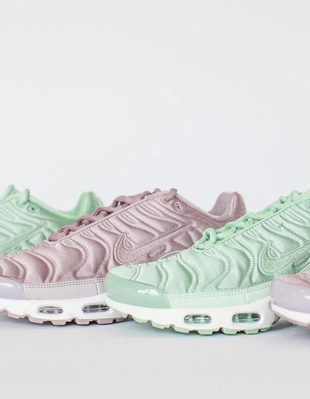 nike tn pastel rainbow